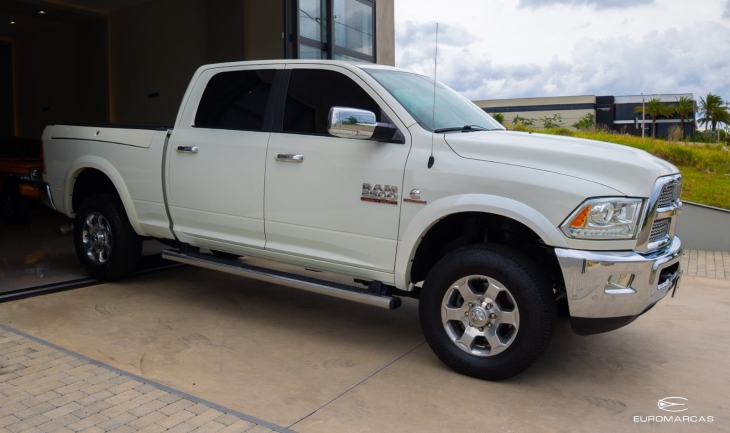 RAM 2500 Laramie 4X4
