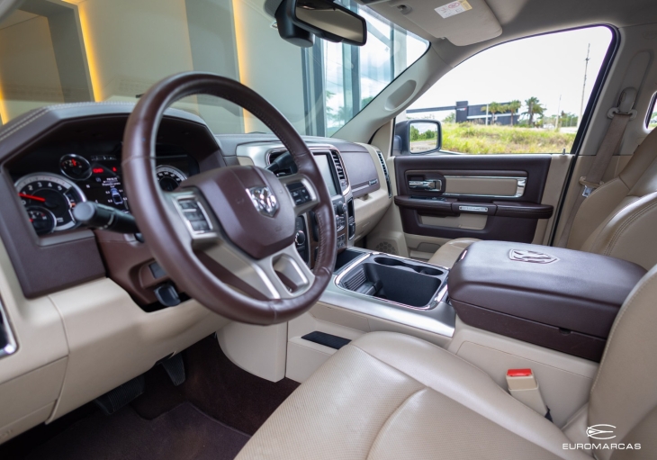 RAM 2500 Laramie 4X4