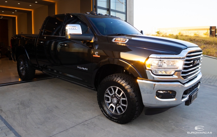 RAM 3500 Longhorn 4X4