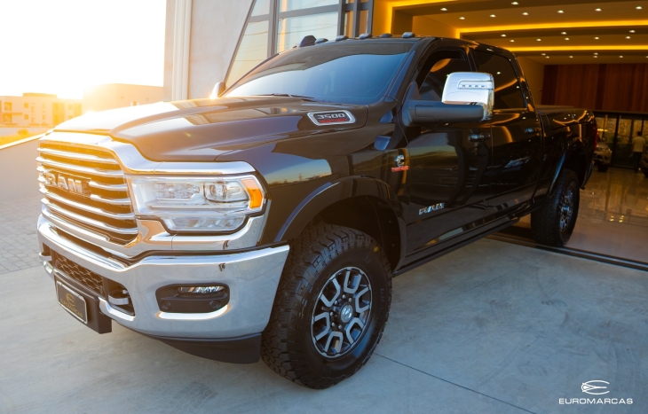 RAM 3500 Longhorn 4X4