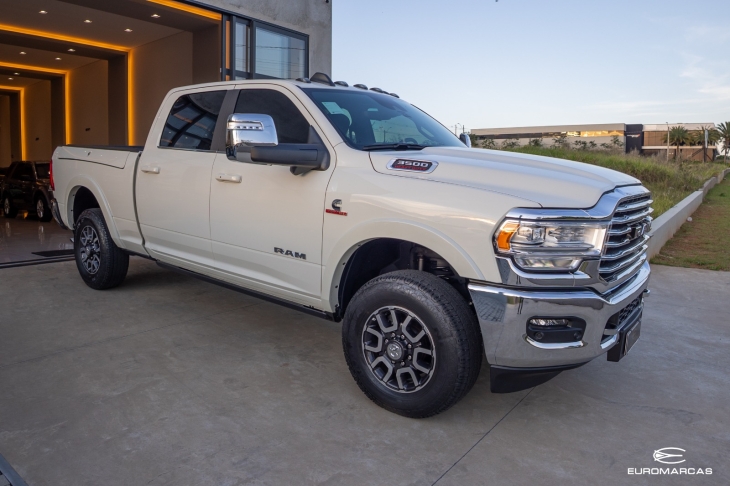 RAM 3500 Longhorn 4X4