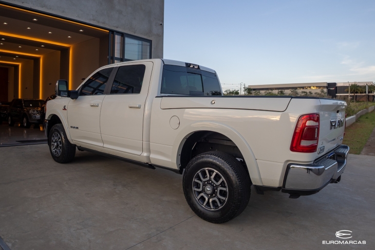 RAM 3500 Longhorn 4X4