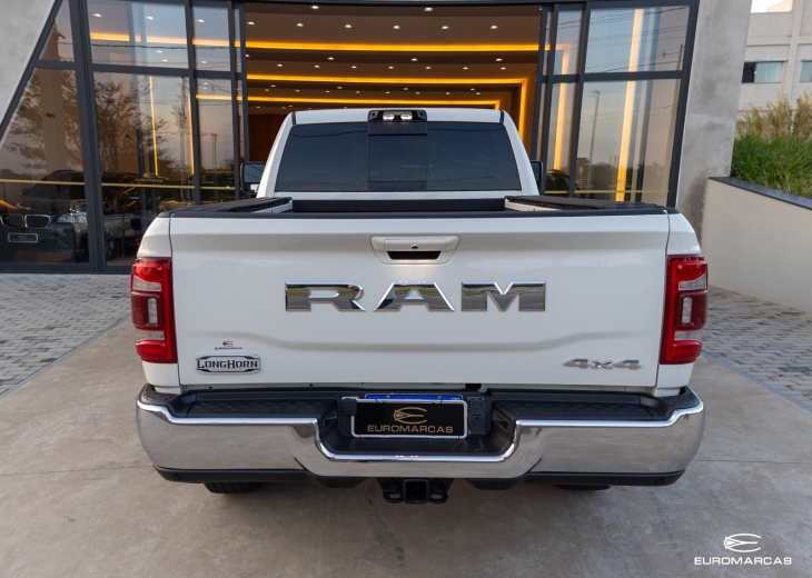 RAM 3500 Longhorn 4X4