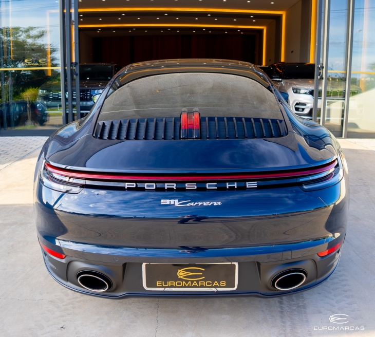 Porsche 911 Carrera