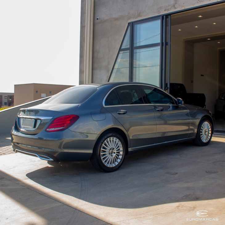 Mercedes Benz C-180 Exclusive