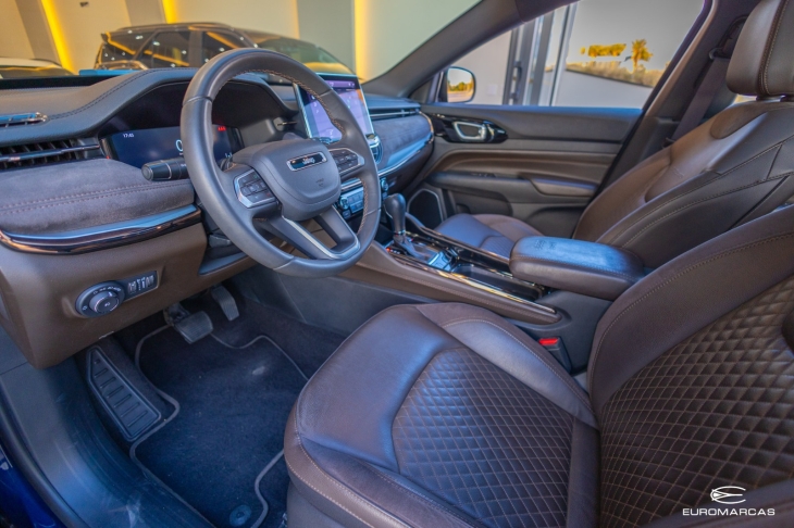 Jeep Commander Overland