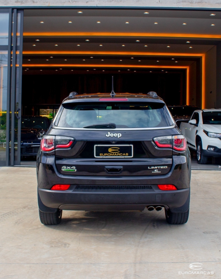 Jeep Compass Limited 4X4