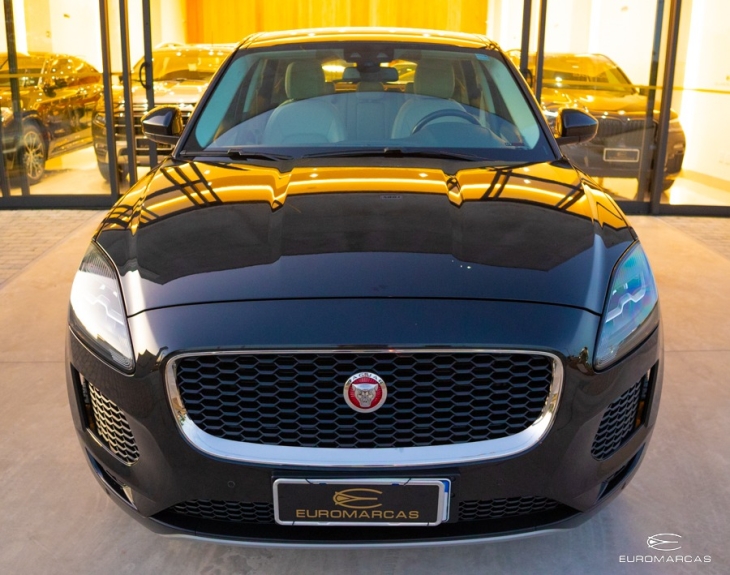 Jaguar E-Pace P250