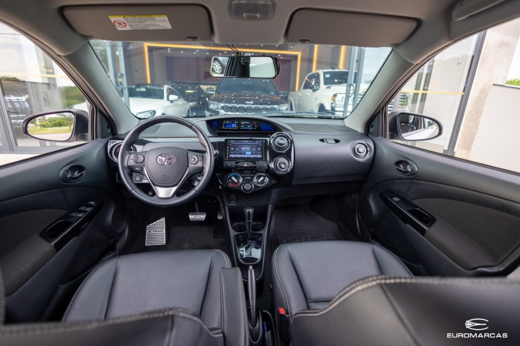 Toyota Etios Cross