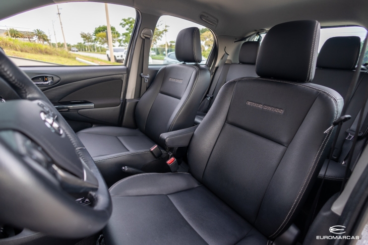 Toyota Etios Cross