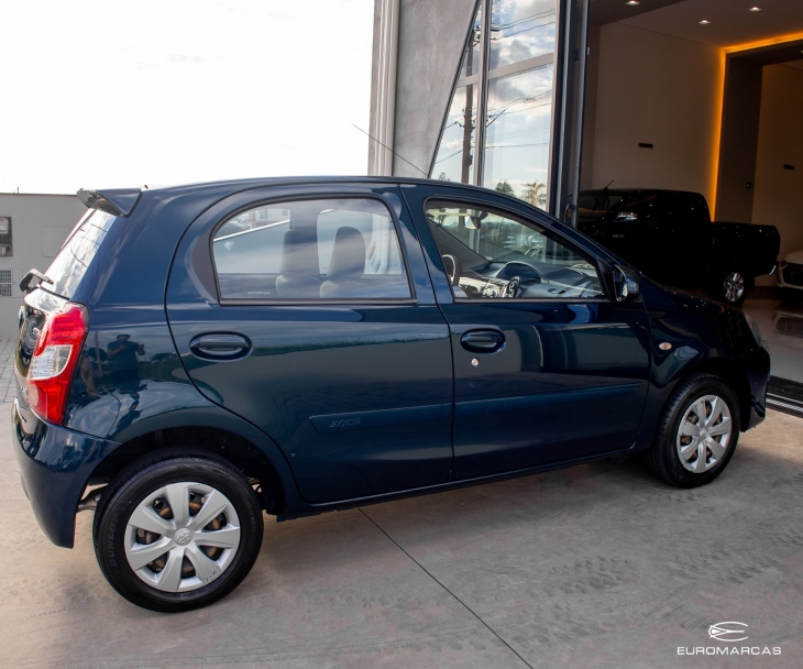 Toyota Etios X