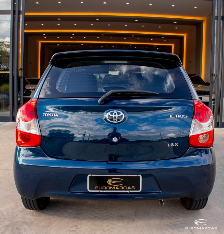 Toyota Etios X