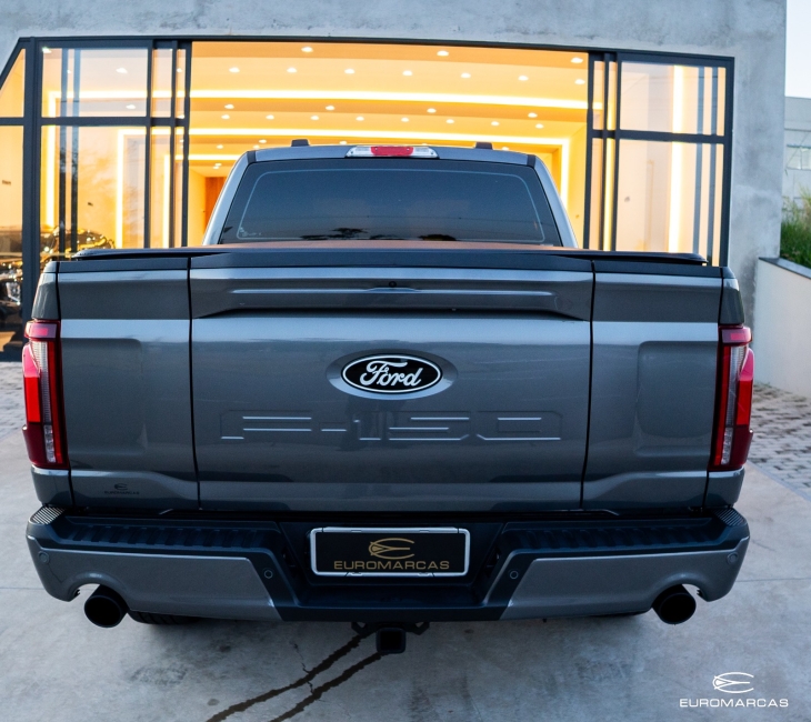 Ford F150 Lariart Black 4X4
