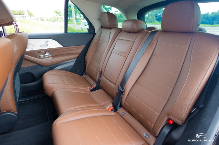 Mercedes Benz GLE-450 AMG