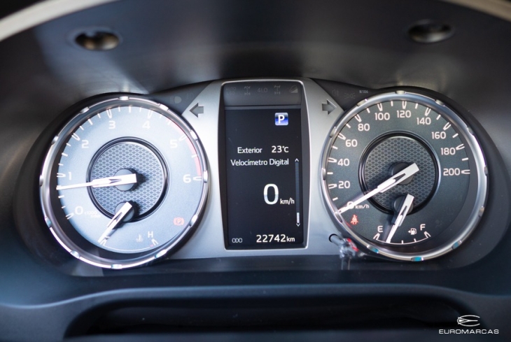Toyota Hilux CD SRX 4X4