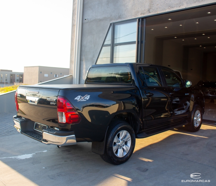 Toyota Hilux SRV CD 4X4