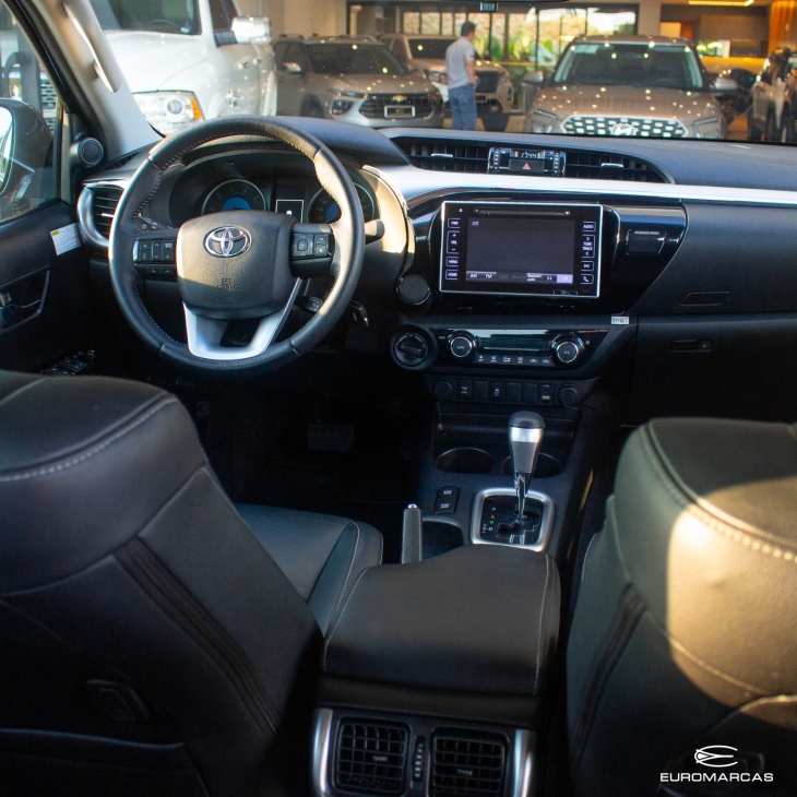 Toyota Hilux SRV CD 4X4