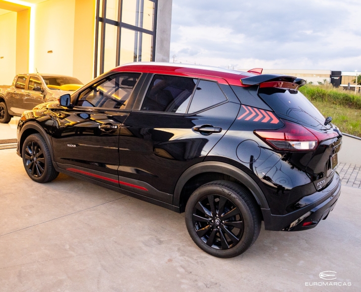 Nissan Kicks XPlay