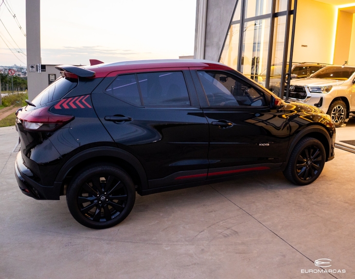 Nissan Kicks XPlay