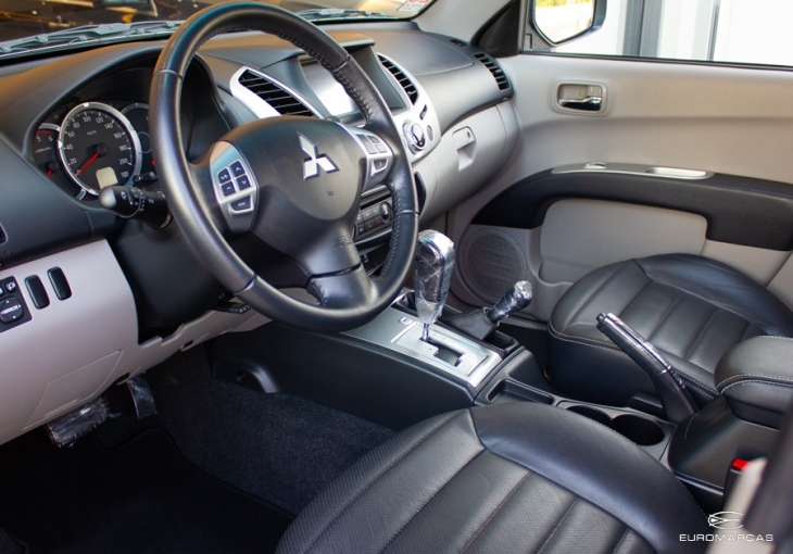 Mitsubishi L200 Triton HPE 4X4