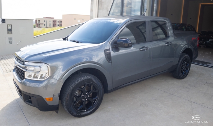 Ford Maverick Lariat FX4