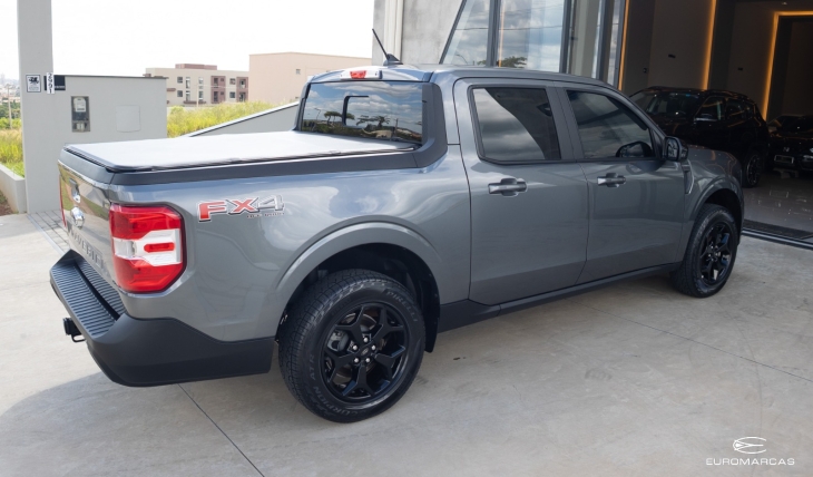 Ford Maverick Lariat FX4