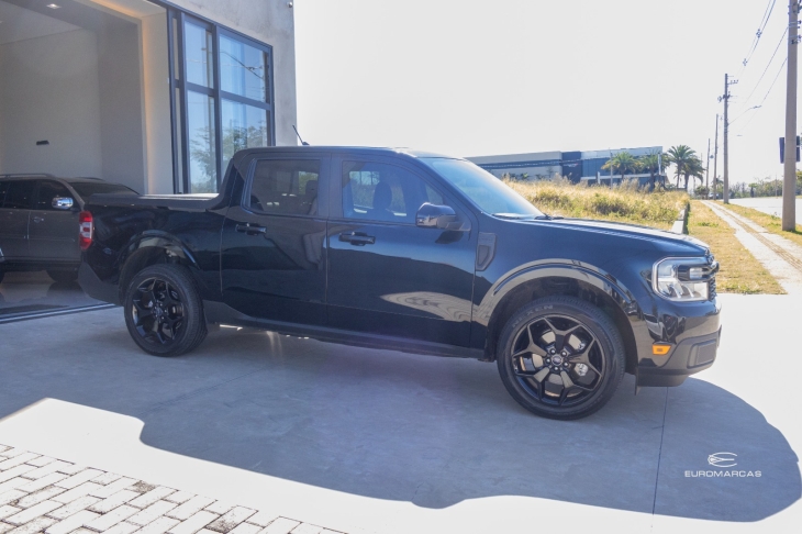Ford Maverick Lariat HEV