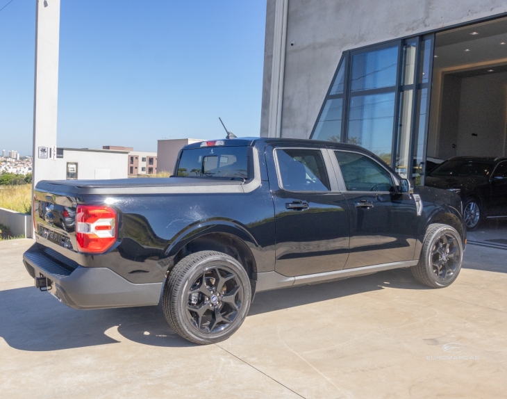Ford Maverick Lariat HEV