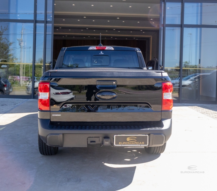 Ford Maverick Lariat HEV