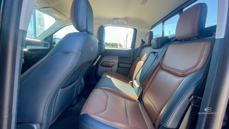 Ford Maverick Lariat HEV