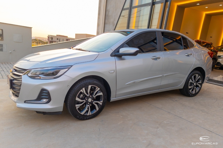 Chevrolet Onix Plus Premier II