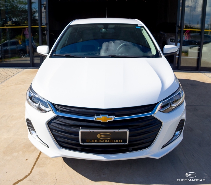 Chevrolet Onix Premier 2