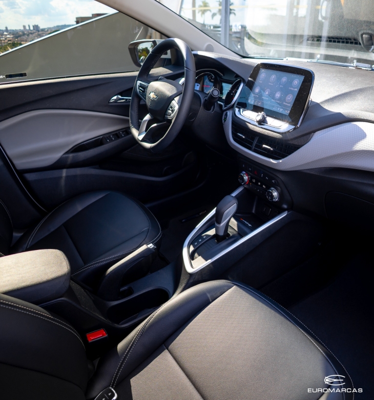 Chevrolet Onix Premier 2