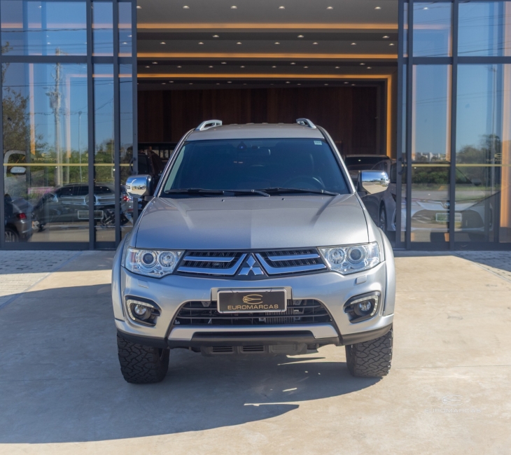 Mitsubishi Pajero Dakar 4X4