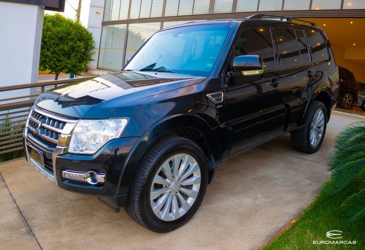 Mitsubishi Pajero HPE Full 4X4