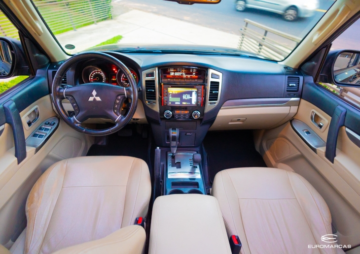 Mitsubishi Pajero HPE Full 4X4