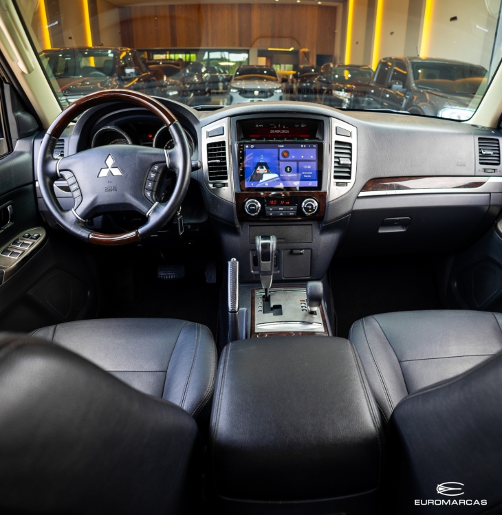 Mitsubishi Pajero HPE Full 4X4