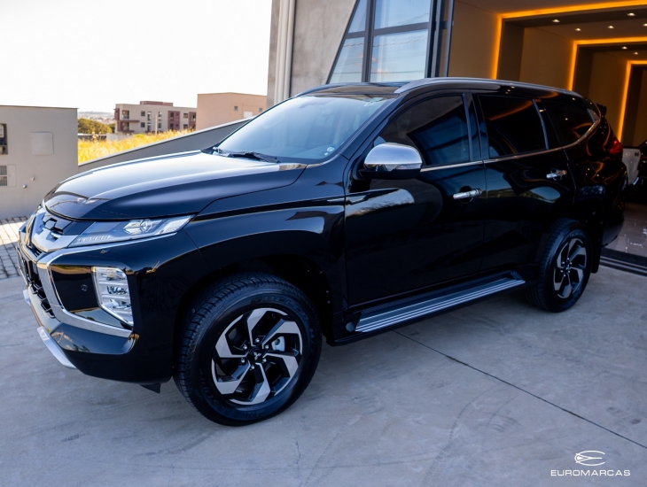 Mitsubishi Pajero Sport HPE S 4X4