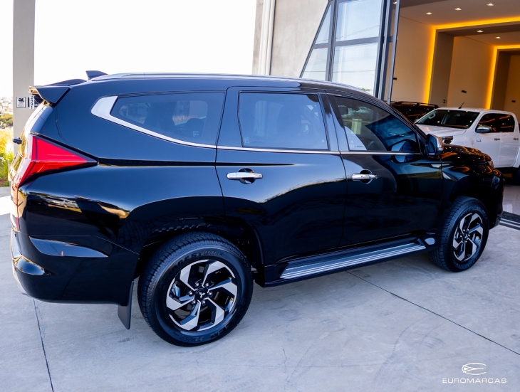 Mitsubishi Pajero Sport HPE S 4X4