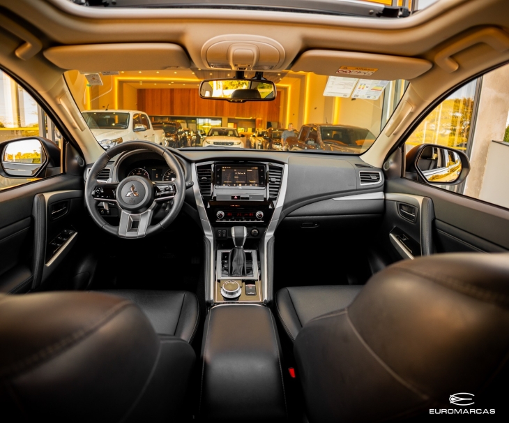 Mitsubishi Pajero Sport HPE S 4X4