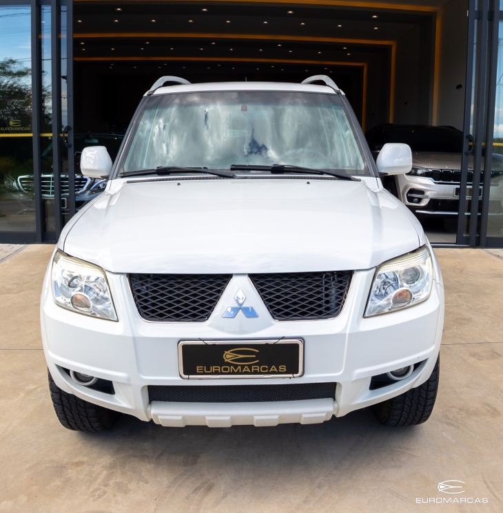 Mitsubishi Pajero TR4 4X4