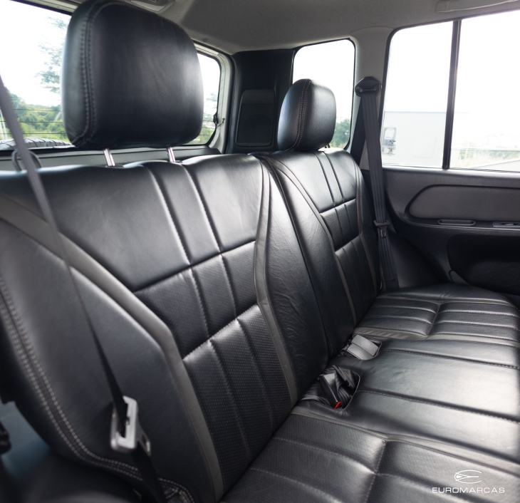 Mitsubishi Pajero TR4 4X4