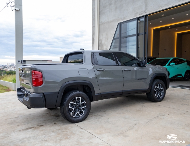 RAM Rampage Rebel 4X4