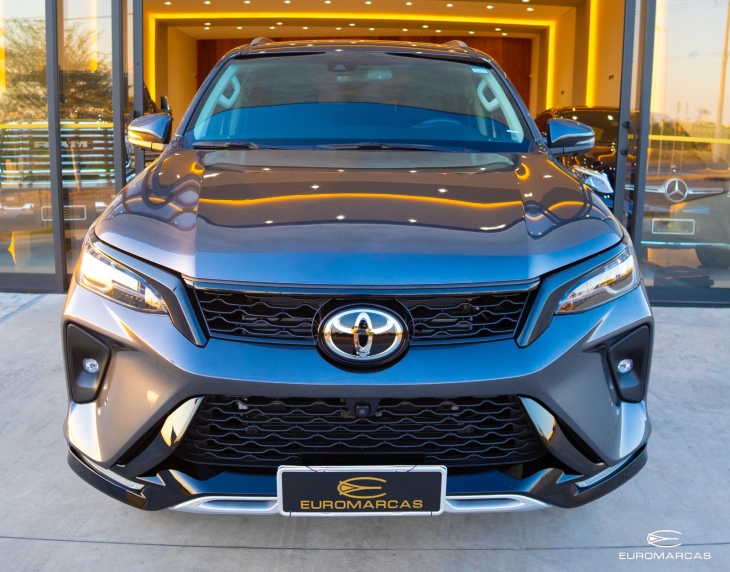 Toyota SW4 SRX Platinum 7L 4x4