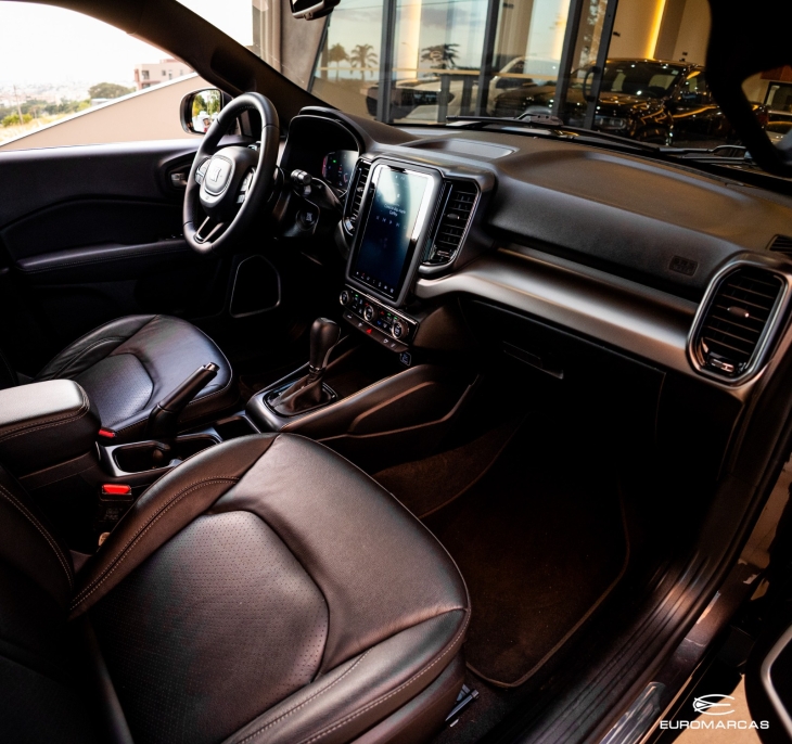 Fiat Toro Volcano T270