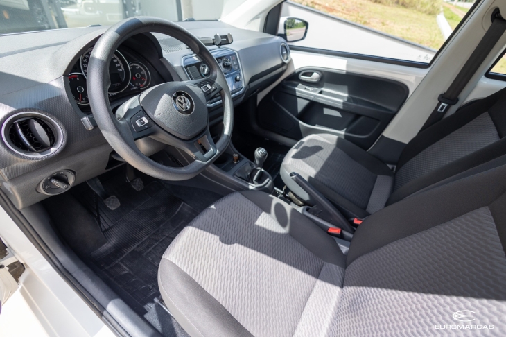 VW UP Connect