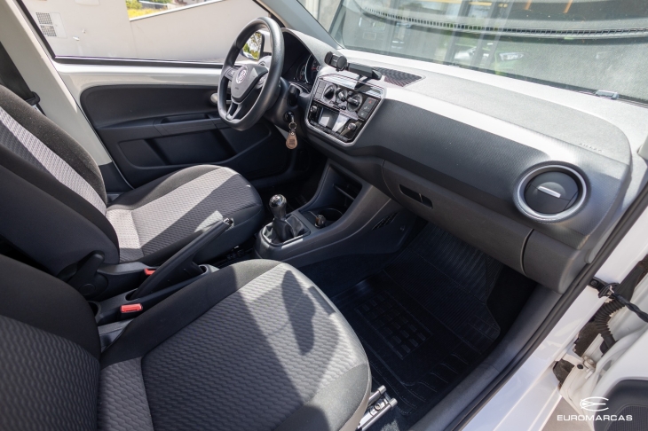 VW UP Connect