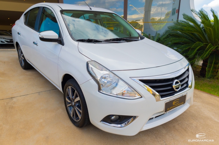 Nissan Versa SL