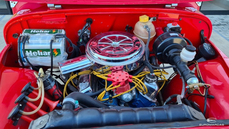 BYD Willys V8
