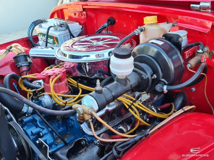 BYD Willys V8